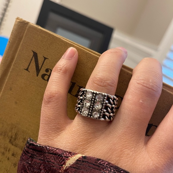 Premier Designs Jewelry - Premier Jewelry sliver ring with chain and diamond accents Sz 7